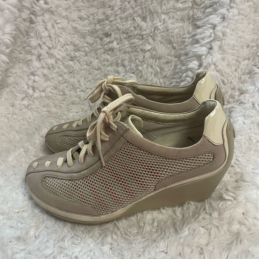 TSUBO Wedge Leather & Mesh khaki & beige Sneakers SZ9